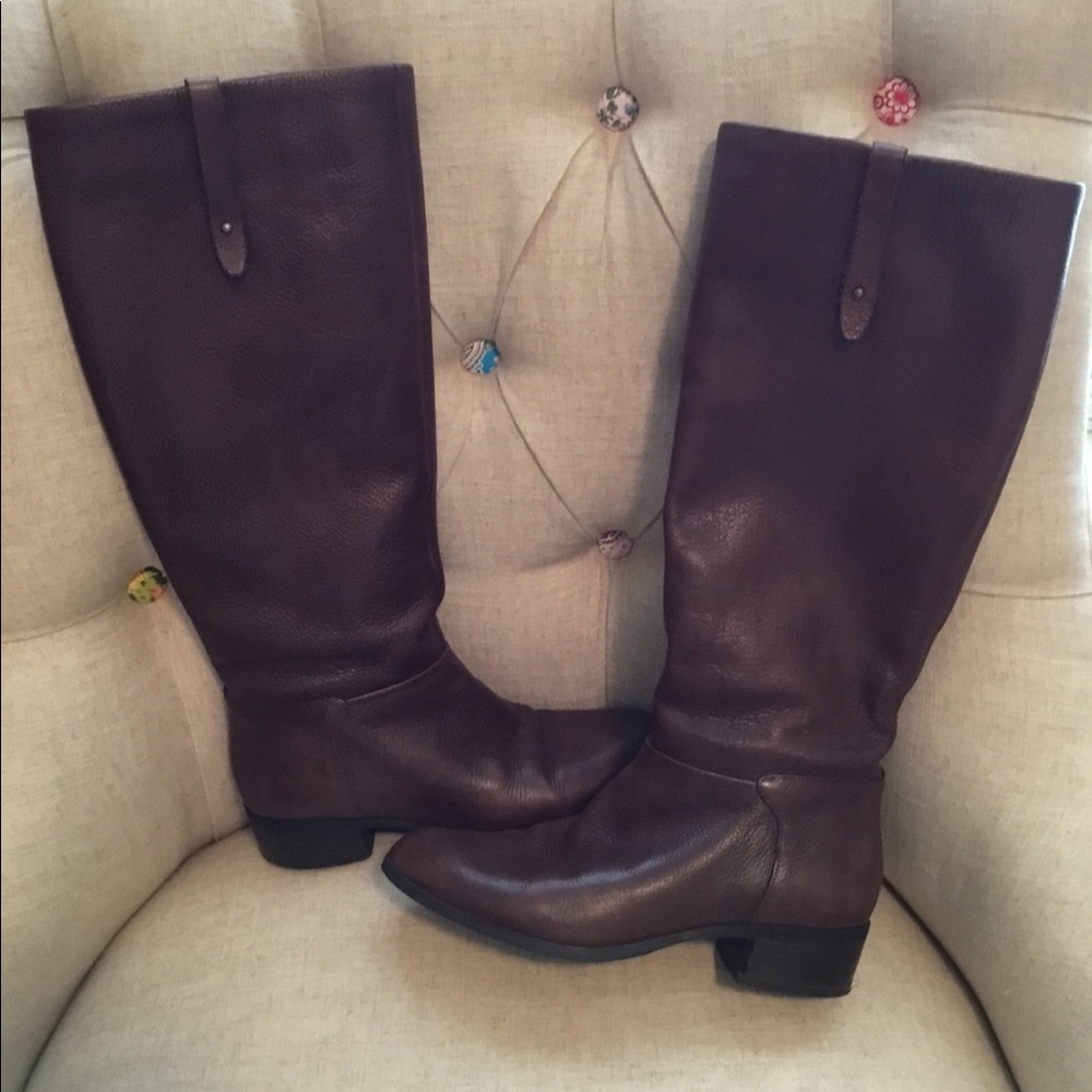 Crown Vintage Leather Boots
